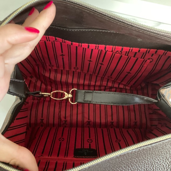 Handbag - Picture 4 of 6